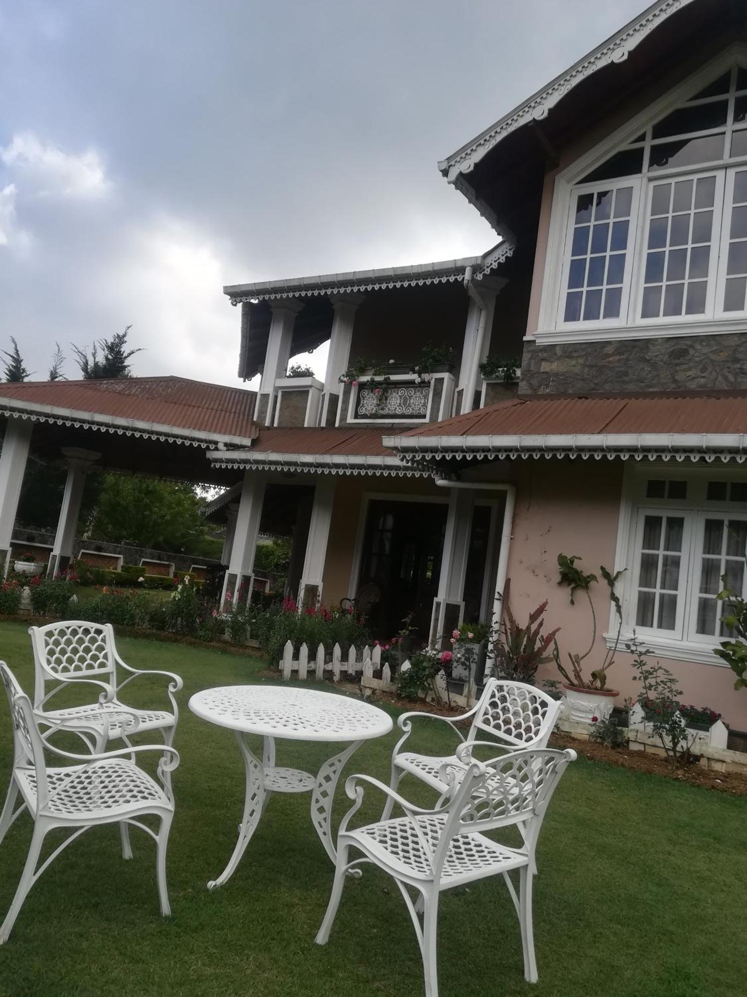 Ferienwohnung Royal Wattles Nuwara Eliya Exterior foto