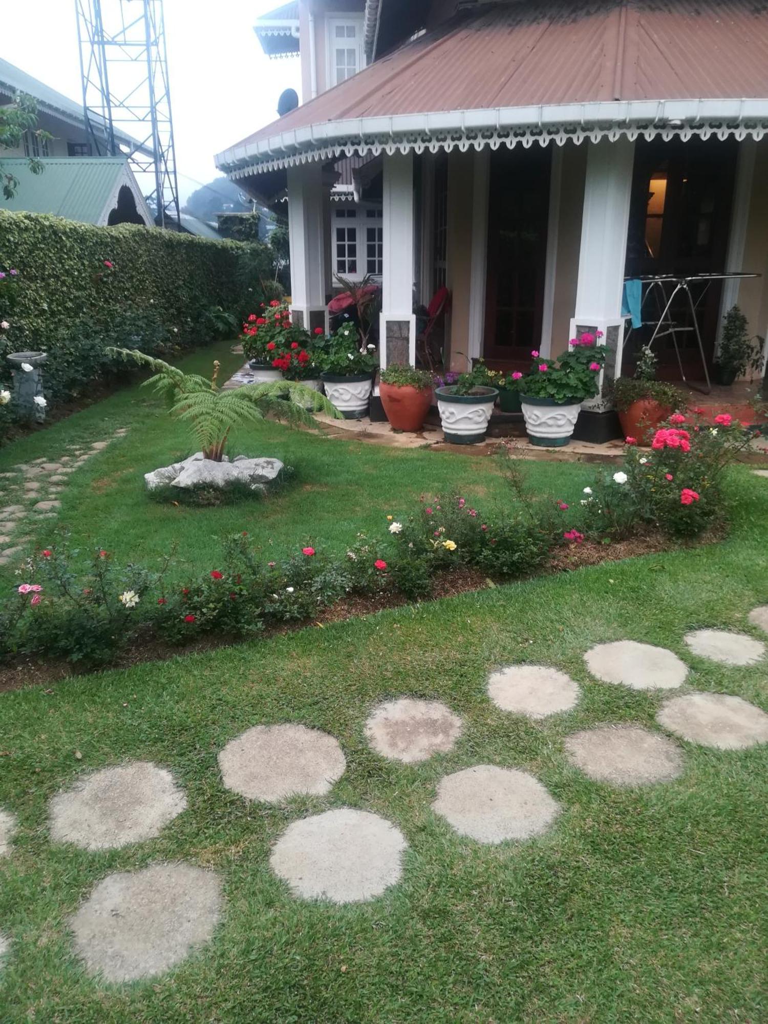 Ferienwohnung Royal Wattles Nuwara Eliya Exterior foto